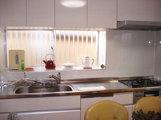 a005_l .jpg